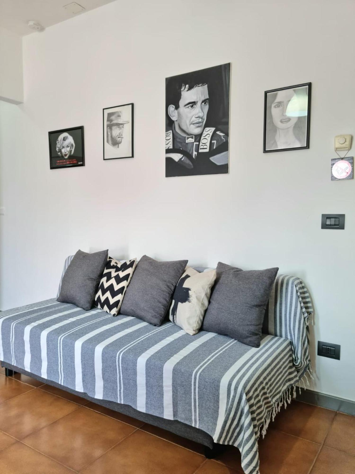 Home Of Fame - Home Gallery With Fully Equipped Kitchen, Separate Entrance, Free Parking Olbia Luaran gambar